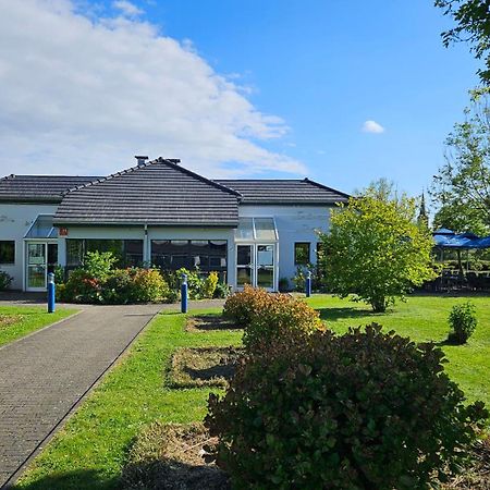 Hotel Restaurant La Tour Romaine - Haguenau - Strasbourg Nord Schweighouse-sur-Moder Buitenkant foto